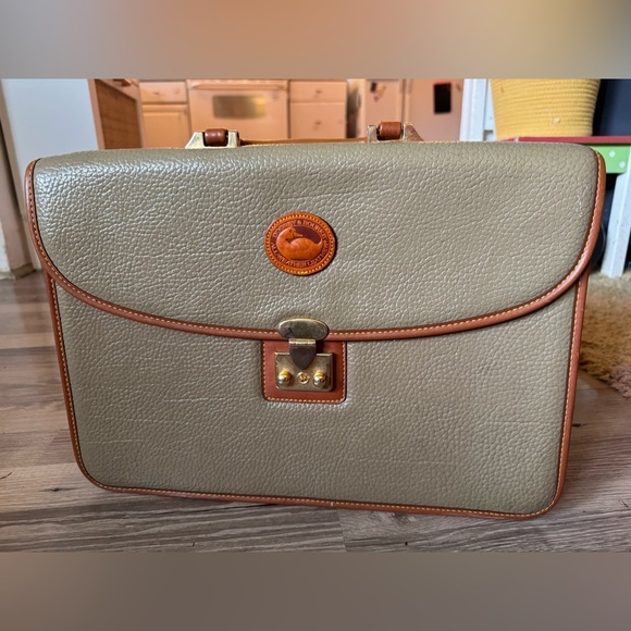 Vintage Dooney & Bourke large Pebble Leather Briefcase Unisex *No shoulder strap - Picture 1 of 11